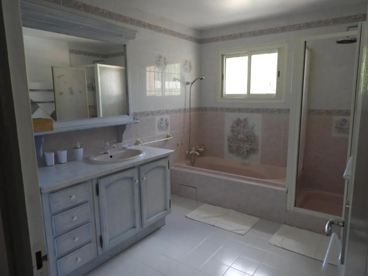 Holiday home Le Lavandin Dauphin